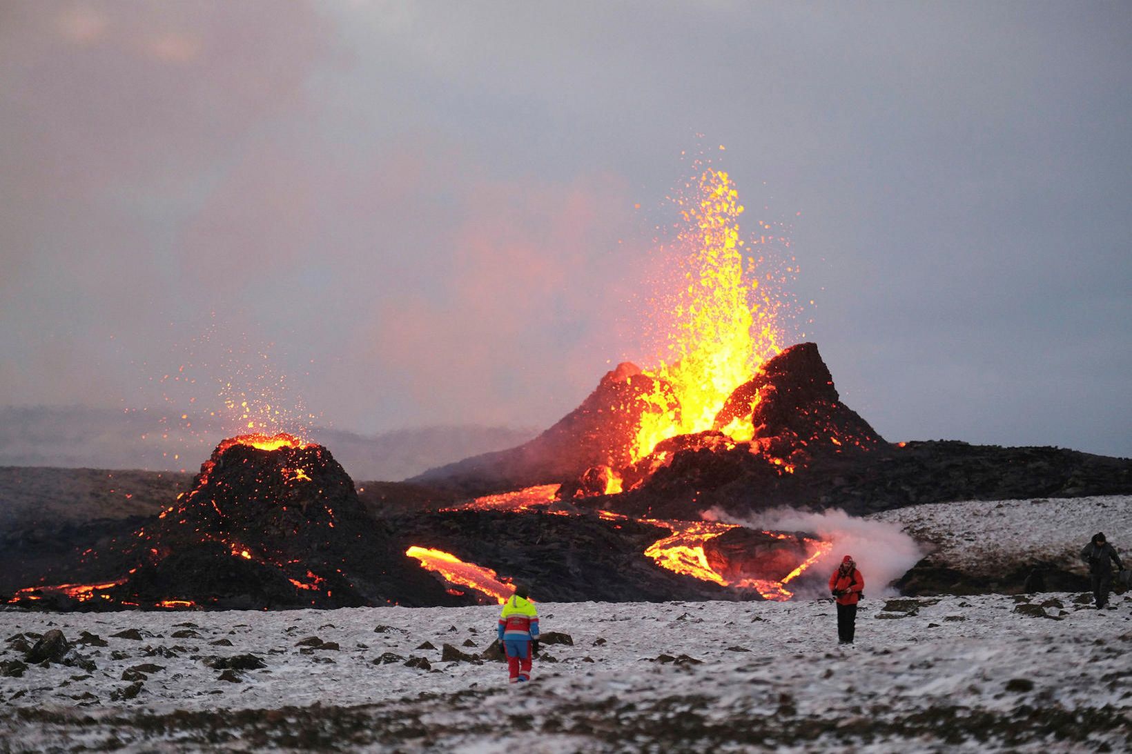 Gosstöðvarnar litu svona út í kvöld eftir að nýja sprunga …