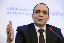 Jórdanski prinsinn Ali bin al Hussein býður sig fram í kjörinu á forseta FIFA.