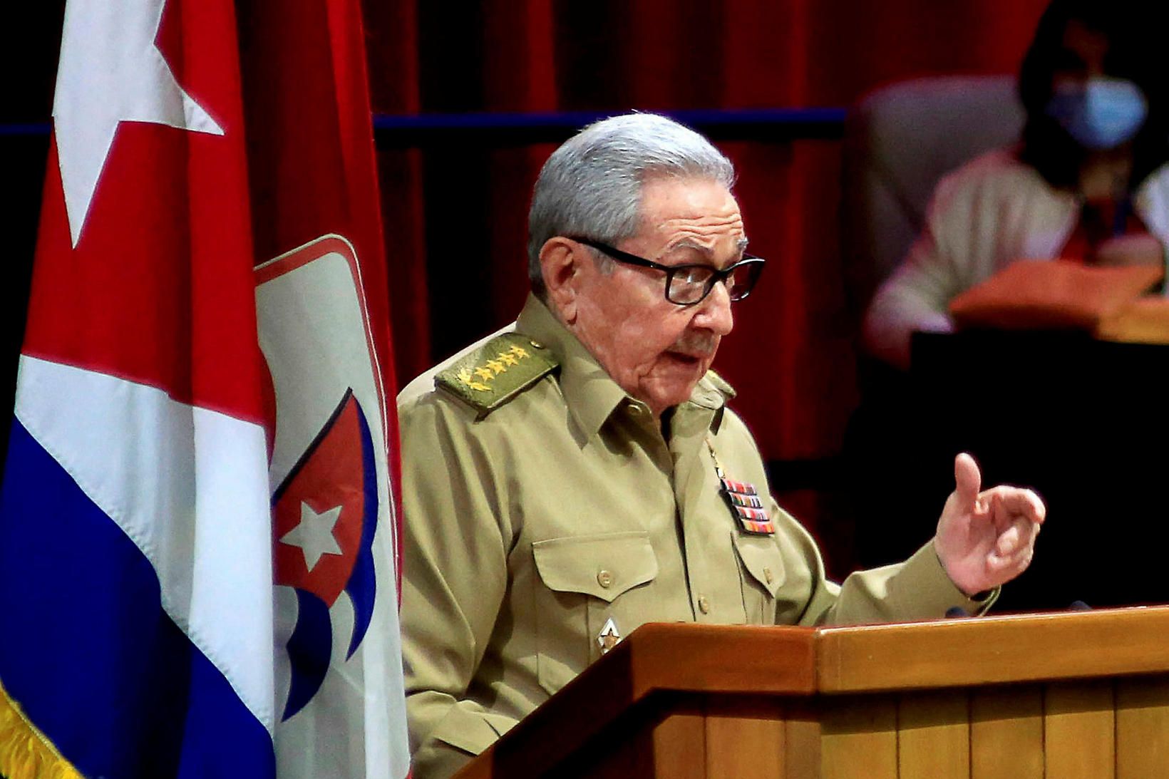 Raul Castro sagði af sér í dag og batt þar …