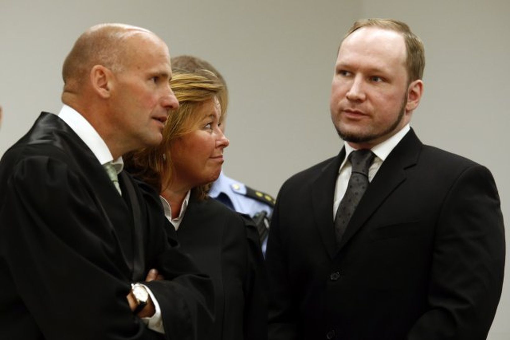 Geir Lippestad og Anders Breivik við réttarhöldin yfir þeim síðarnefnda.