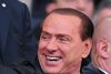 Berlusconi hélt „villtar veislur“