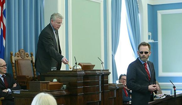 Gagnrýndu fundarleysi fyrir helgi