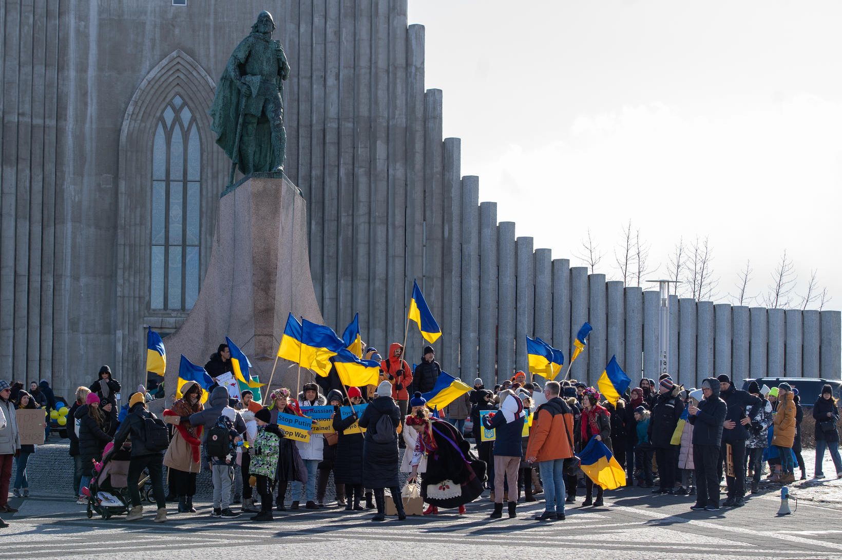 Rússar segja Ísland styðja úkraínska nasista