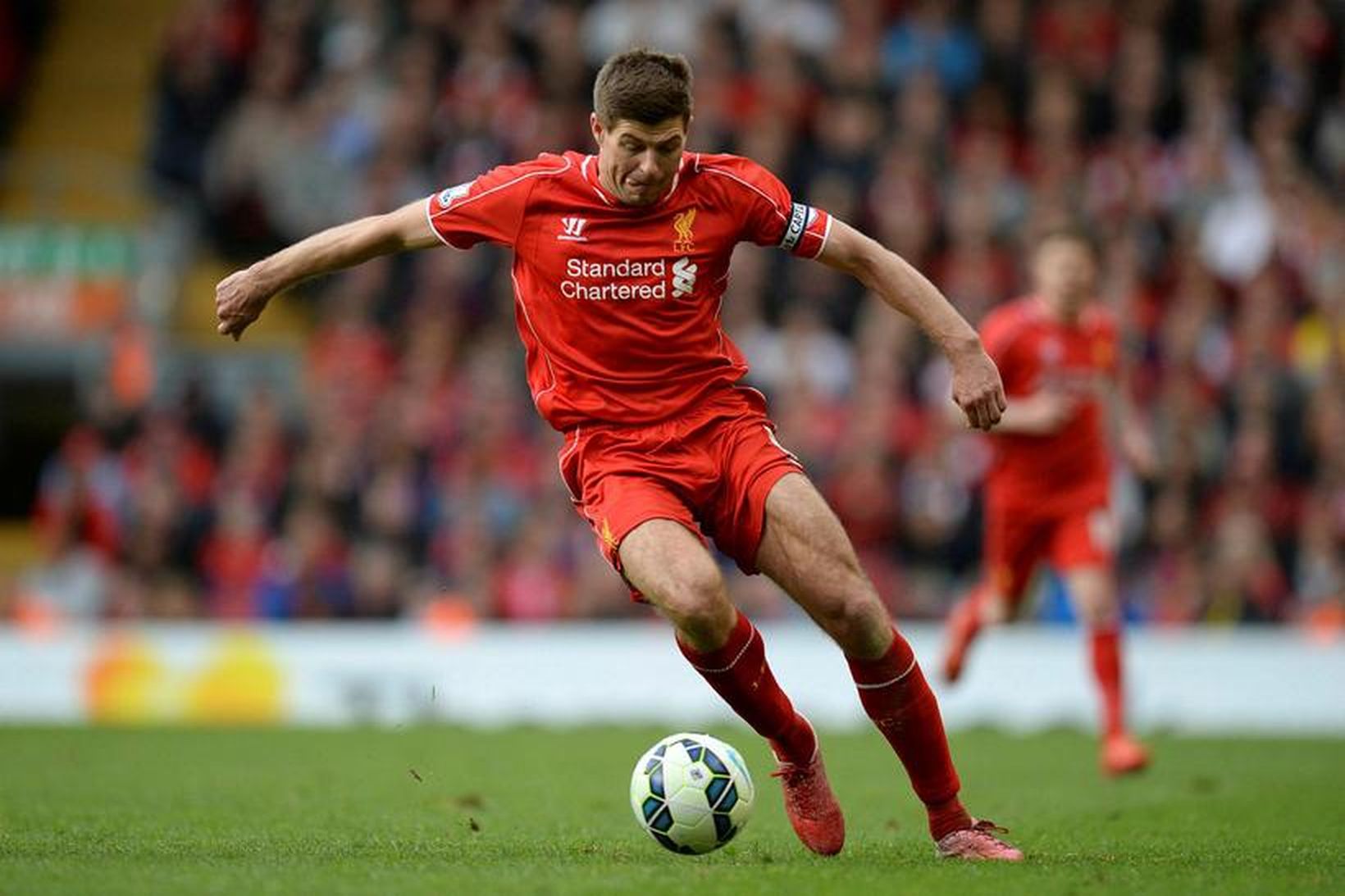 Steven Gerrard er goðsögn hjá Liverpool og er nú kominn …