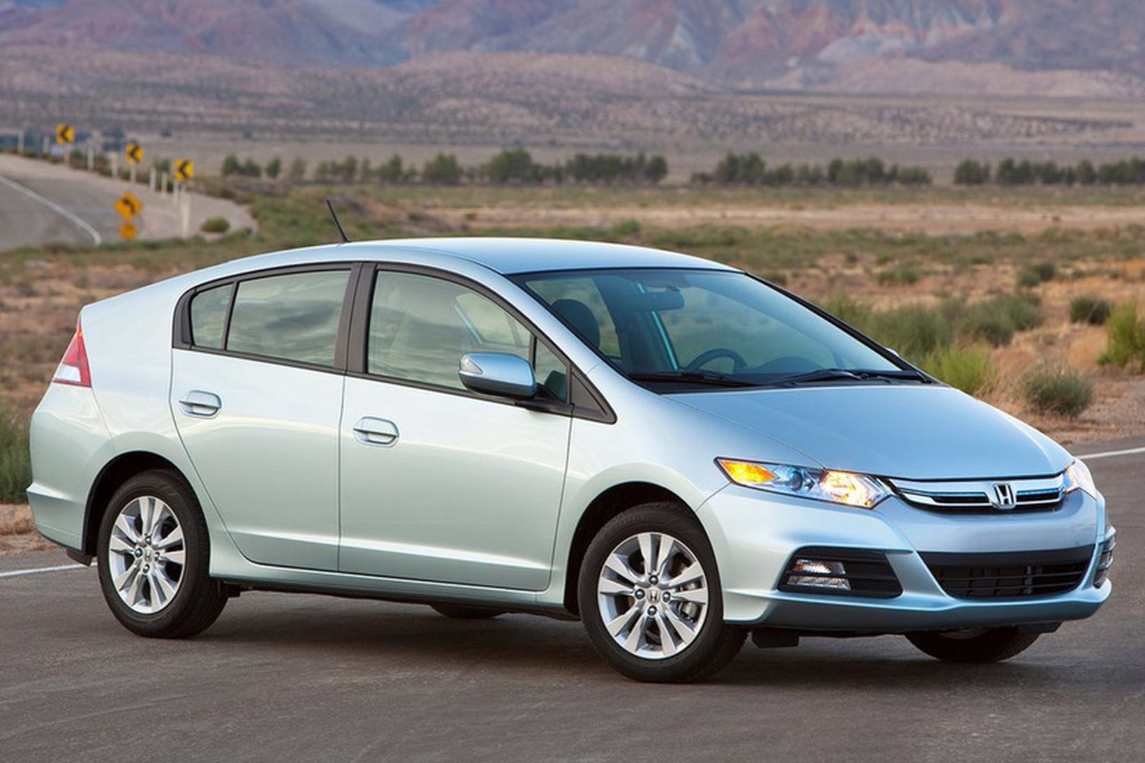 Honda Insight tvinnbíllinn er sláandi líkur Toyota Prius en stóð …