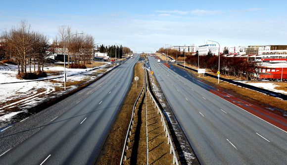 Sjóvá lækkar iðgjöld bílatrygginga