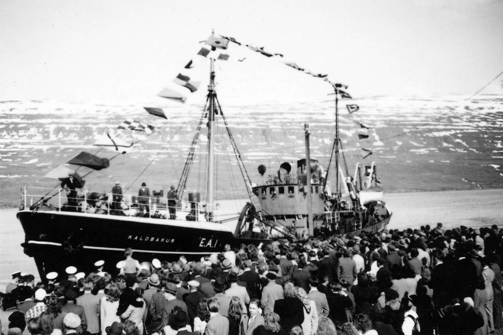 Fyrsti togari Útgerðarfélags Akureyringa kom til Akureyrar í maí 1947. …