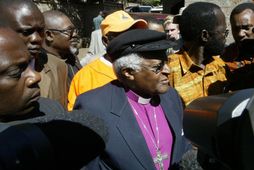 Desmond Tutu hitti leiðtoga stjórnarandstöðunnar í Kenýa í gær