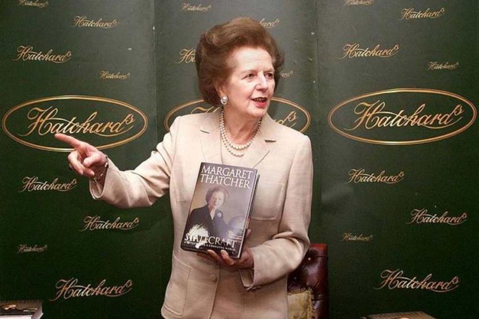 3. apríl, 2002. Margaret Thatcher kynnir nýjustu bók sína, Statecraft, í London.