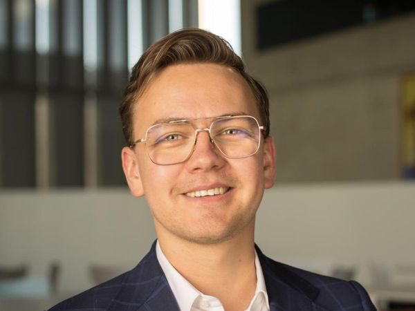 Sindri Freyr Ásgeirsson is the vice president of the Association of Icelandic Students Abroad (SÍNE).
