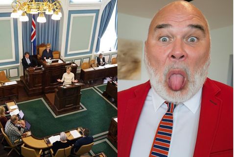 Logi Einarsson unnar framan í fólk.