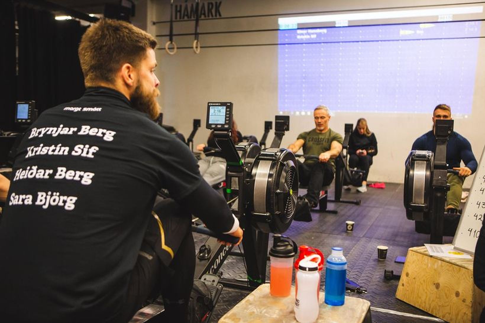 Einar er enn í góðu standi niðri í Crossfit Reykjavík.