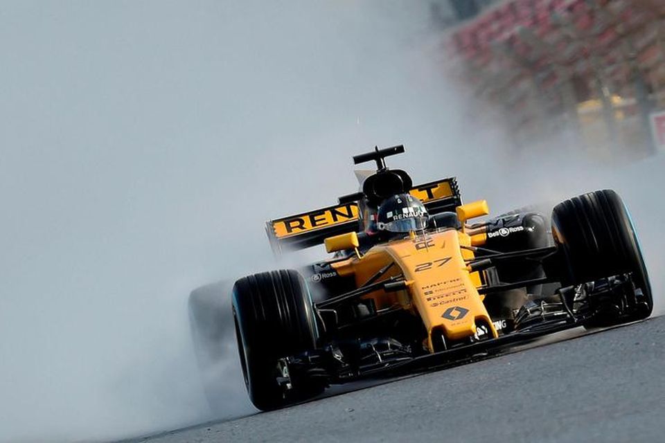 Nico Hülkenberg hjá Renault í Barcelona í dag.