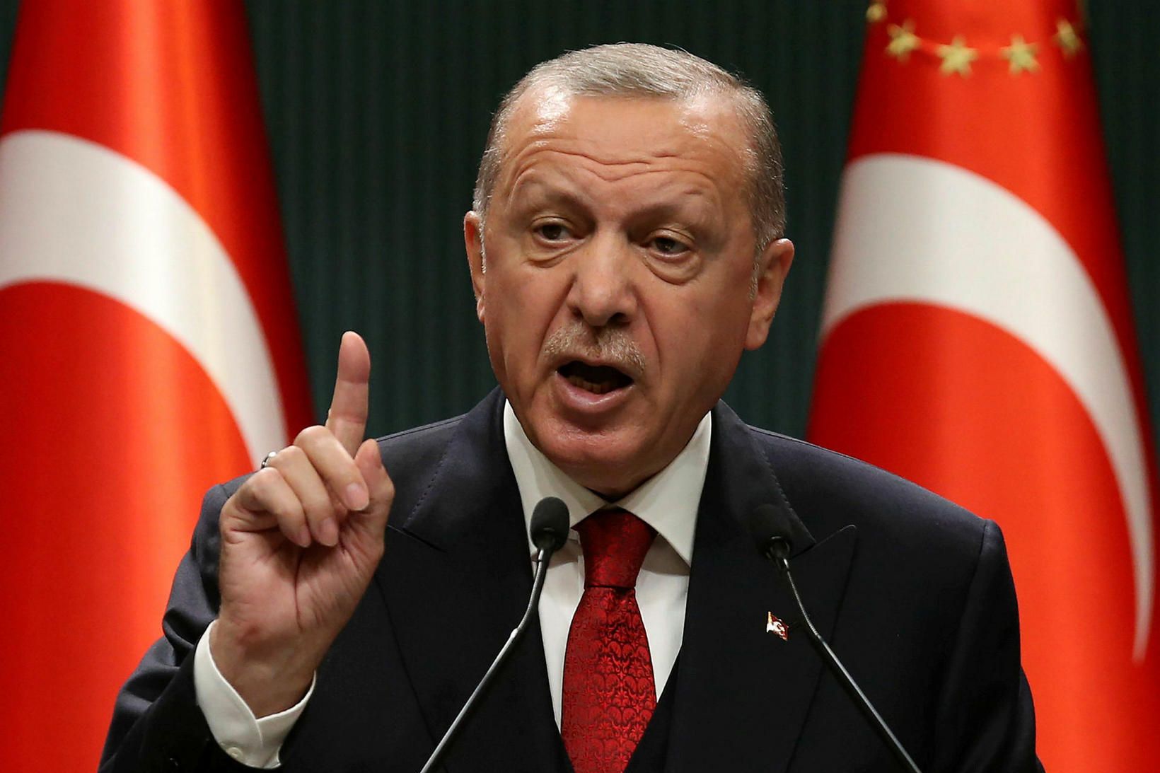 Recep Tayyip Erdogan forseti Tyrklands á blaðamannafundi í dag.