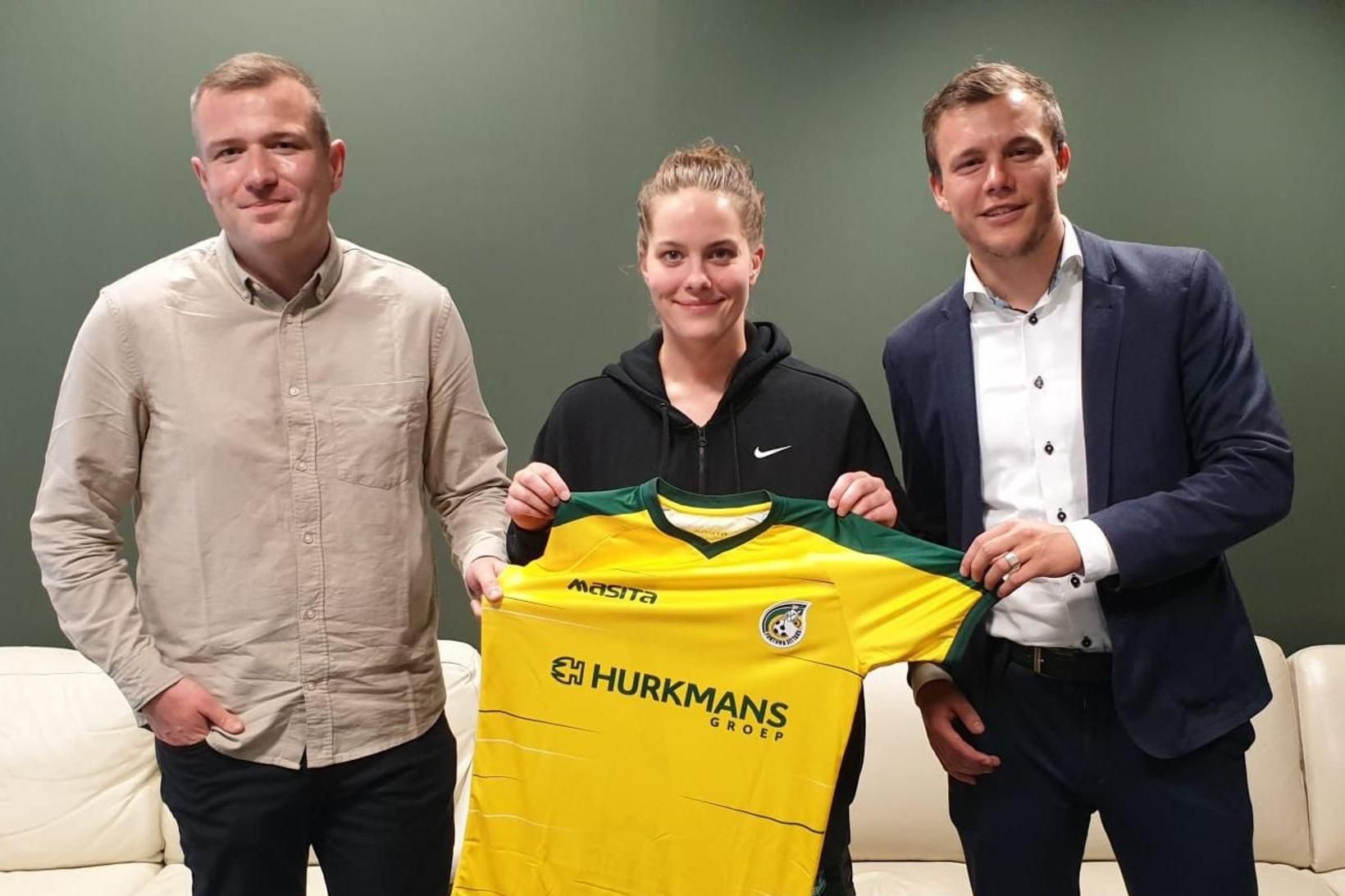 Hildu heldur á treyju Fortuna Sittard í Hollandi.