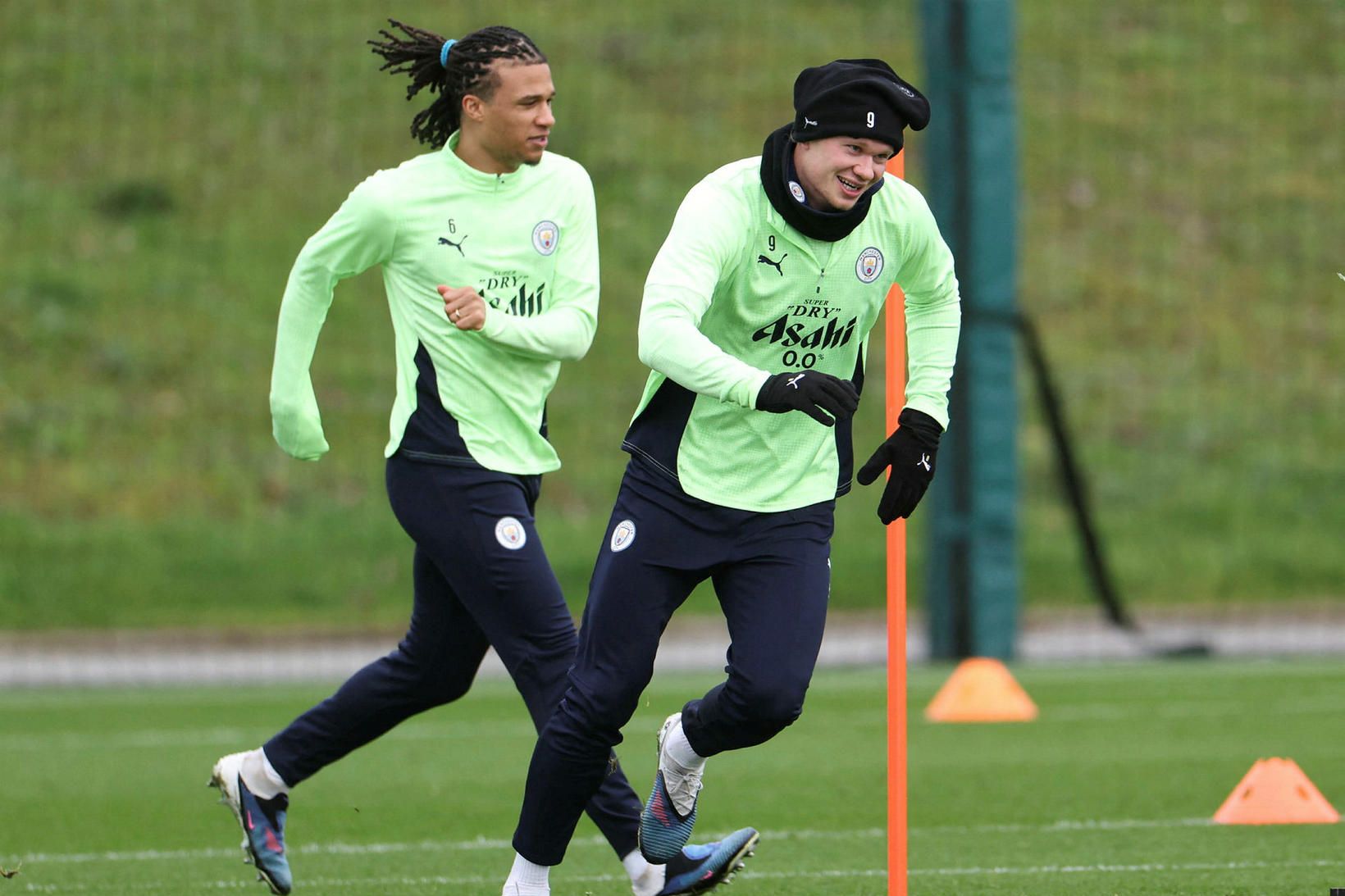 Á förum frá Manchester-félaginu