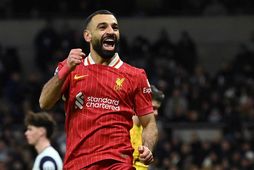 Mohamed Salah fagnar eftir að skora fimmta mark Liverpool.