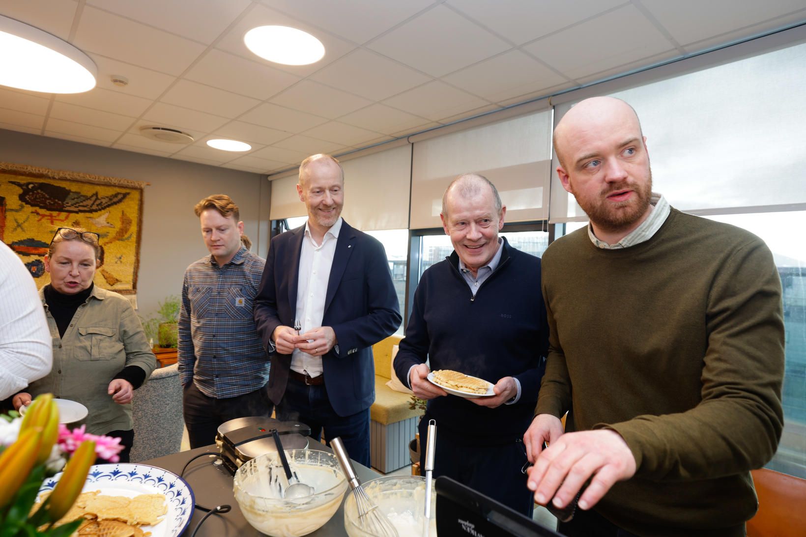 Vöfflur að loknum samningafundi í Karphúsinu í dag.