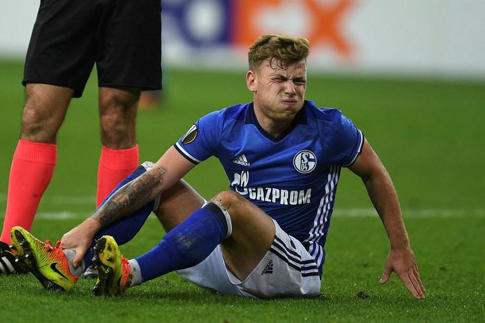 Max Meyer í leik með Schalke.
