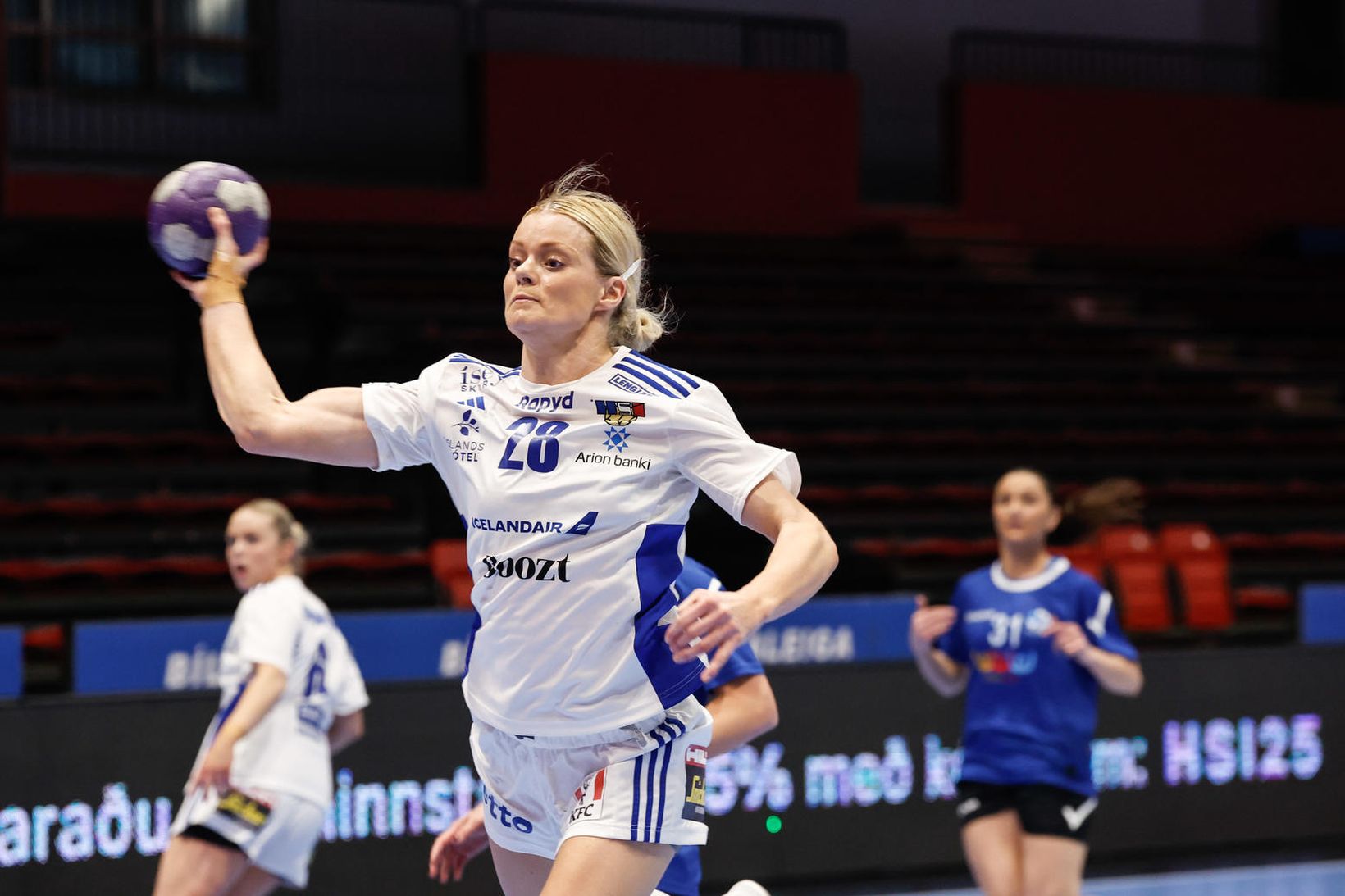 Steinunn Björnsdóttir í leiknum í kvöld.