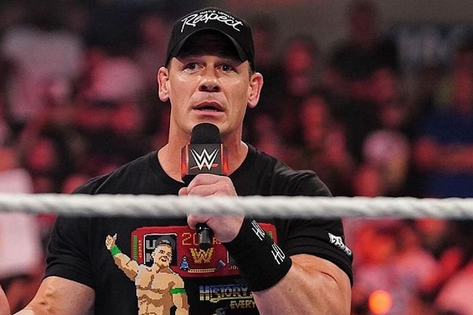 Leikarinn John Cena var kynntur til leiks í gær.