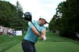 Rory McIlroy hitar upp á Quail Hollow vellinum í Charlotte.