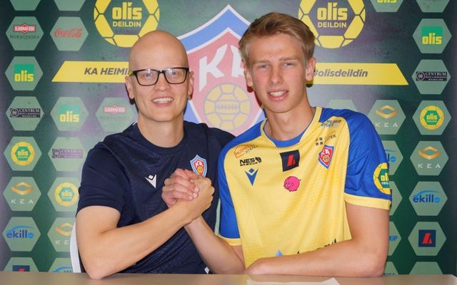 Jón Heiðar Sigurðsson formaður handknattleiksdeildar KA og Leó Friðriksson.