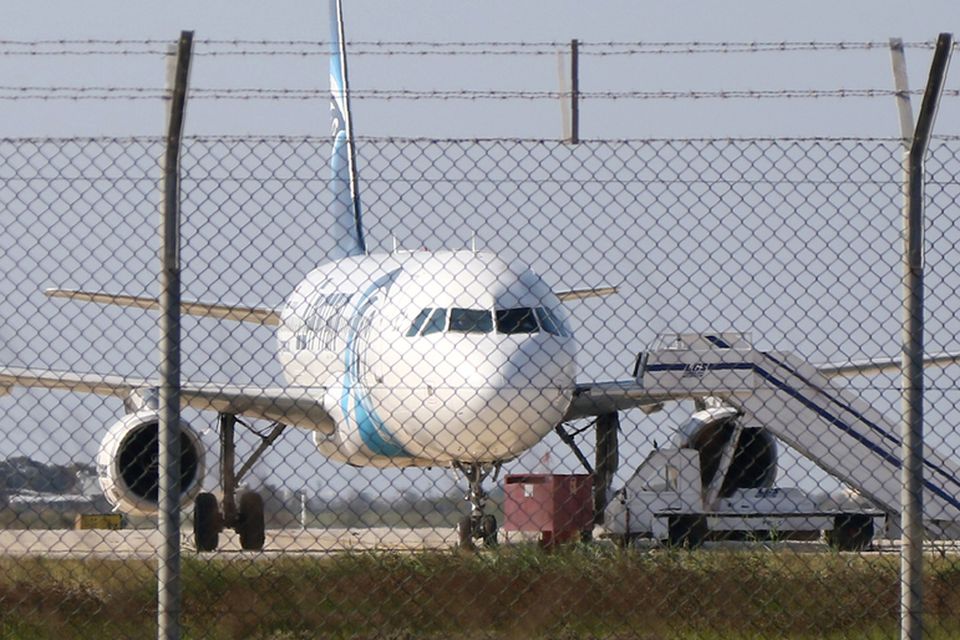 Flugvélin er af gerðinni Airbus A-320.