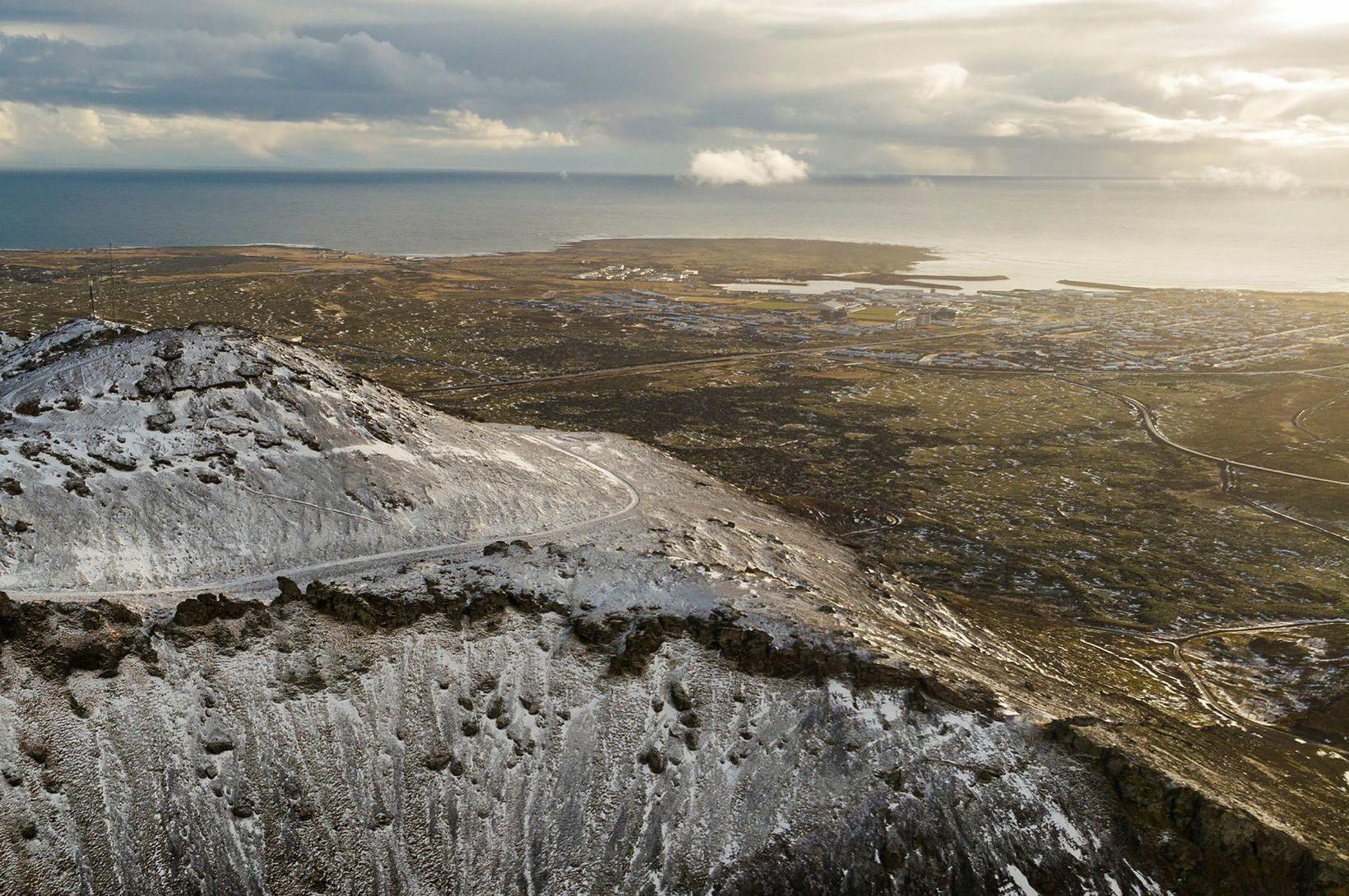 Jarðskjálftahrinan heldur áfram