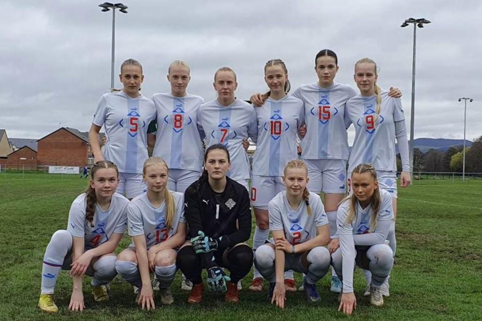 Byrjunarlið U16-ára landsliðsins gegn Wales í dag.