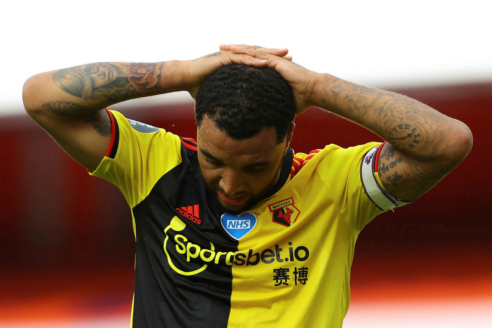 Troy Deeney svekktur í gær.