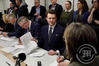 Lífskjarasamningurinn undirritaður