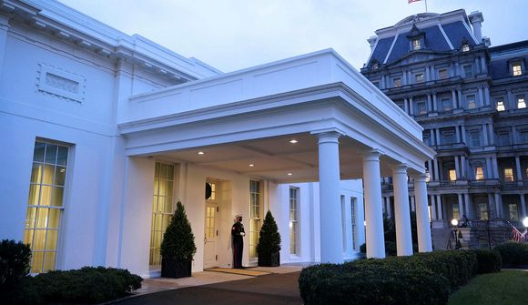 Ráðherrar ræða um að víkja Trump frá störfum