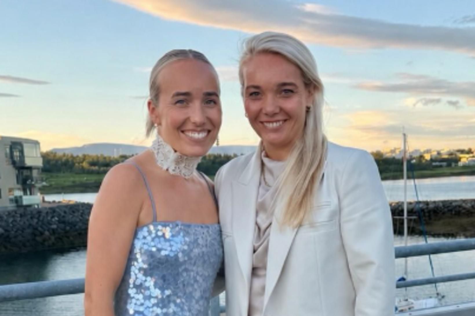 Systurnar Margrét Lára og Elísa Viðarsdætur