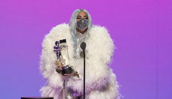 Gagnrýna þátttöku Lady Gaga í framboði Bidens