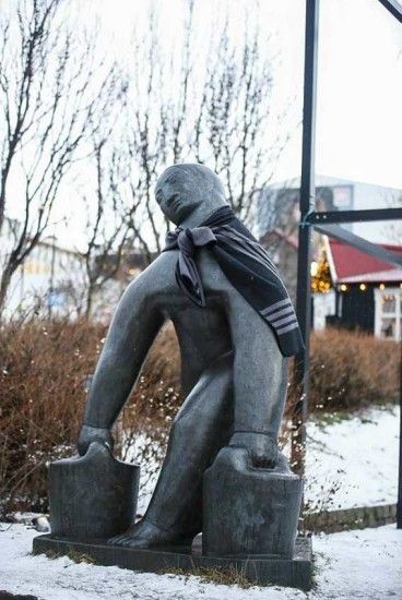 Styttur bæjarins voru á sínum stað