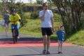 Lífið Labb með pabba, einn á hjóli og konan hleypur. Gæðastund á sumri.