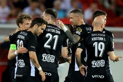 Blikar eru afar sigurstranglegir í sínu einvígi.