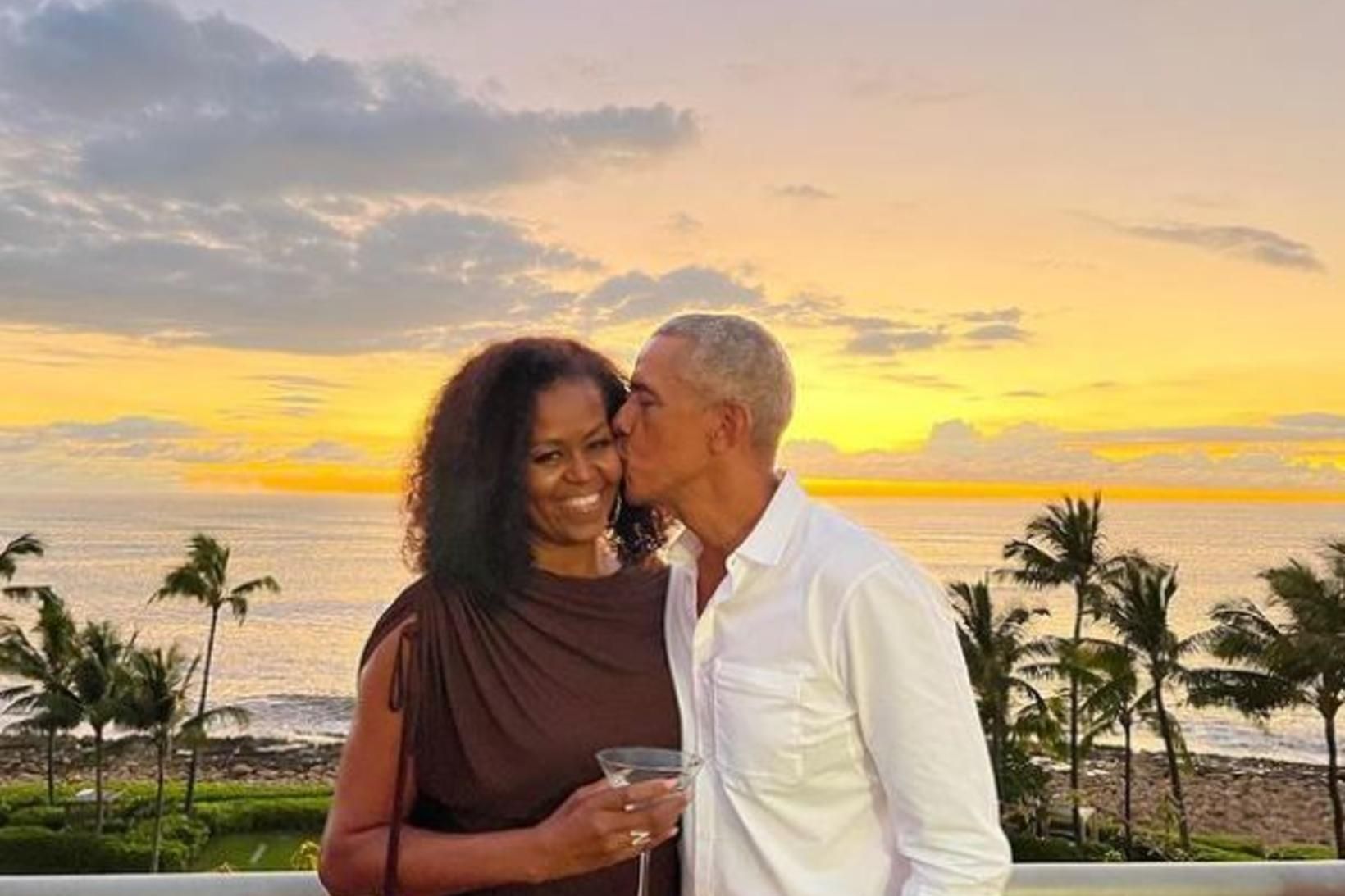 Michelle og Barack Obama eru ástfangin. Forsetafrúin fyrrverandi varð 58 …