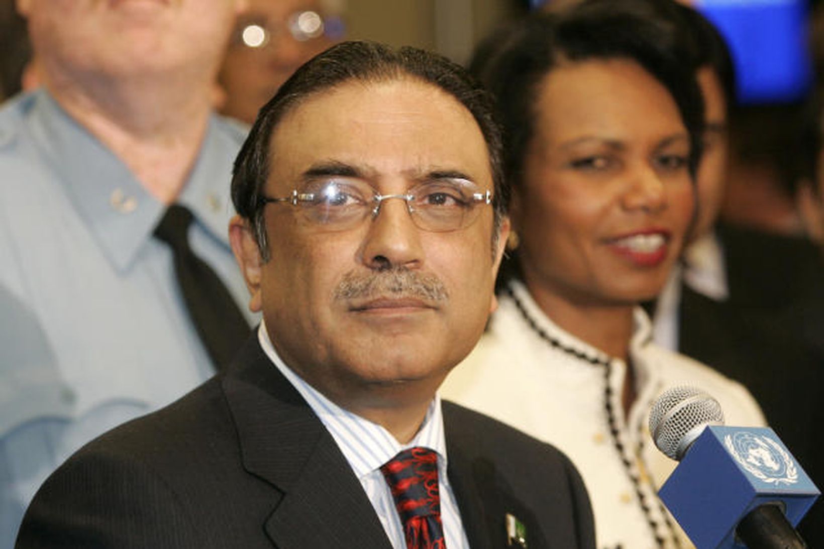 Asif Ali Zardari, forseti Pakistans, með Condoleezzu Rice, fyrrum utanríkisráðherra …