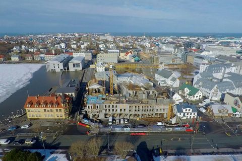 The new hotel in downtown Reykjavík. The Pond is on the left.