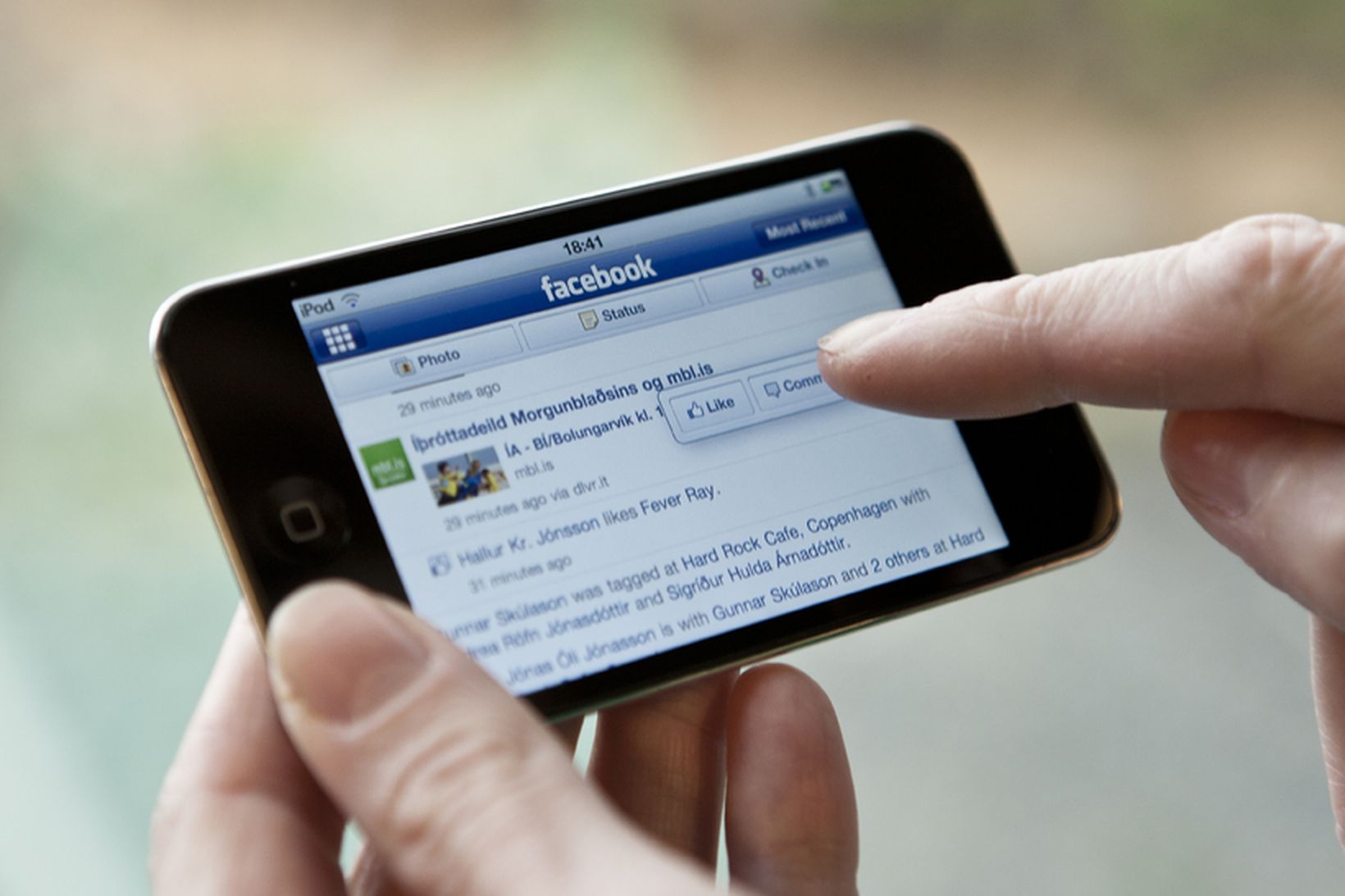 Facebook vill skilja sig frá öðrum hlutum internetsins þar sem …
