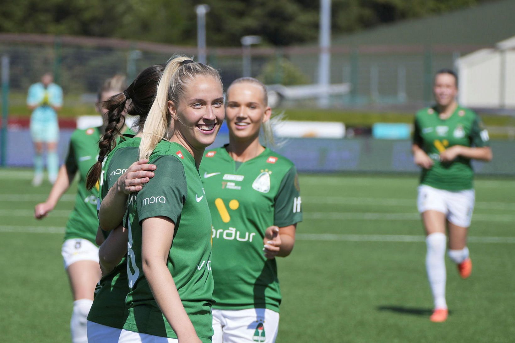 Birta Georgsdóttir og Andrea Rut Bjarnadóttir skoruðu báðar fyrir Breiðablik.