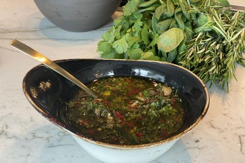 Chimichurri-sósan sem allir elska með grilluðum kræsingum.