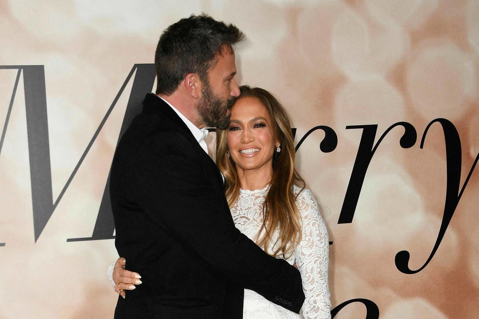 Ben Affleck og Jennifer Lopez fengu sér samstæð húðflúr.