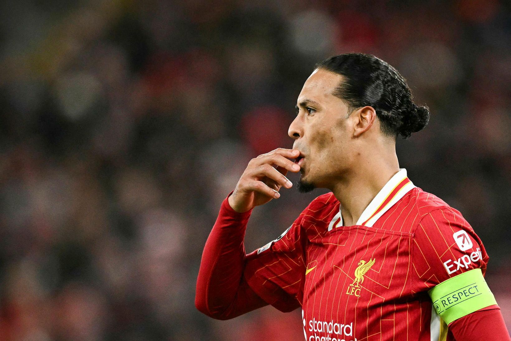 Virgil van Dijk þénar rosalega í Liverpool-borg.
