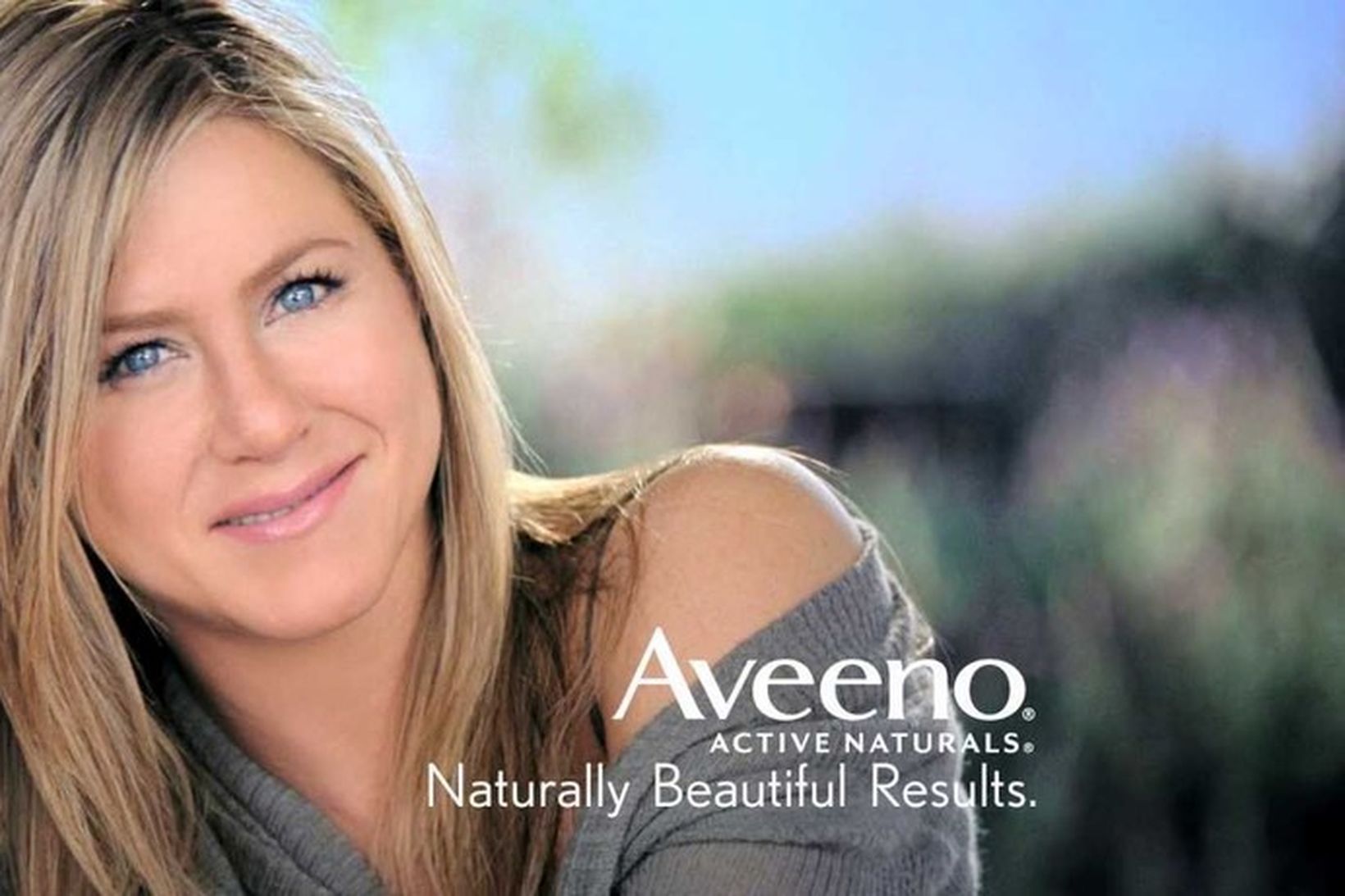 Jennifer Aniston hefur verið andlit Aveeno frá árinu 2013.