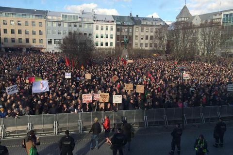 Protestor swarmed into central Reykjavik today.
