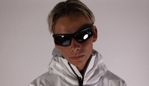 Yngsti flytjandinn átján ára

