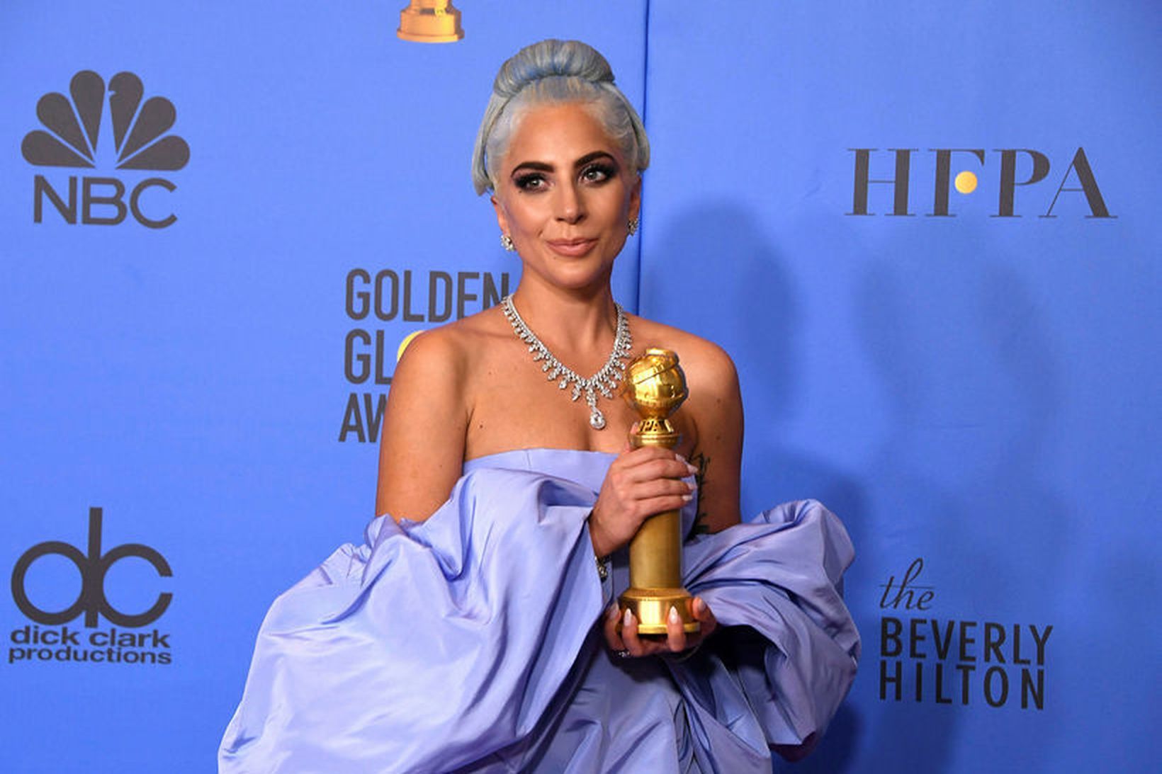 Lady Gaga hafði betur en Jónsi á Golden Globe-verðlaununum.
